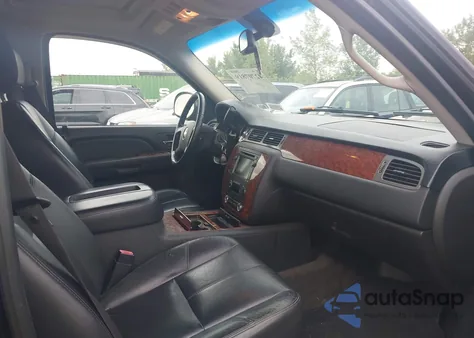 2008 Chevrolet Suburban 1500 Ltz from USA, damaged, VIN 3GNFK16308G176203